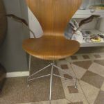 682 3071 DESK CHAIR